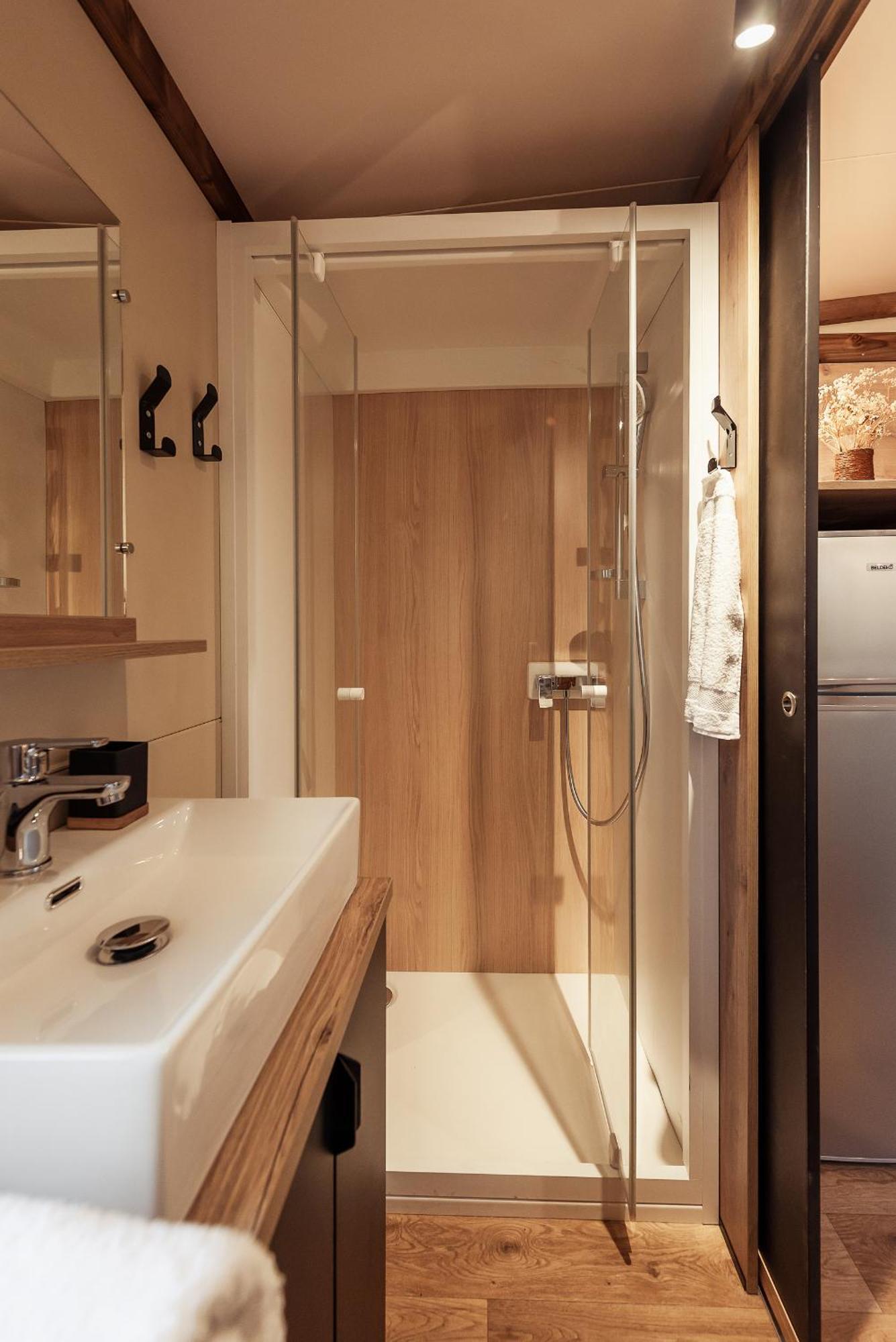 Gite Ethic Simple & Chic Labastide-Marnhac Exterior photo
